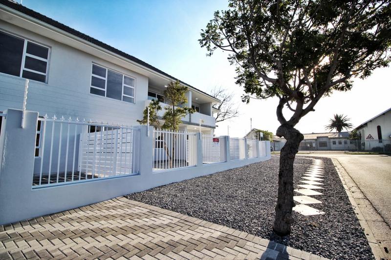 To Let 2 Bedroom Property for Rent in Southfield Western Cape